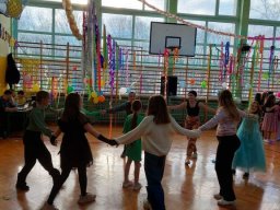 b_1024_768_0_00_images_2022_2023_Wydarzenia_zabawa_328623524_563876832327876_6143495982985447743_n